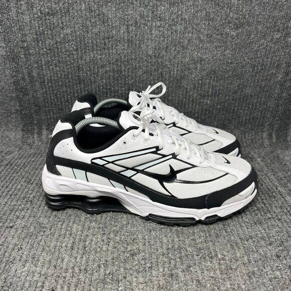 Athletic_Shoes